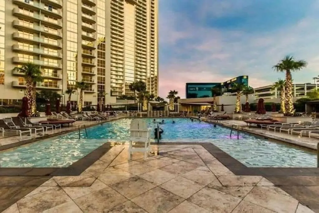 לאס וגאס Mgm 05715 Signature Studio Strip View W Balcony 0*, לאס וגאס